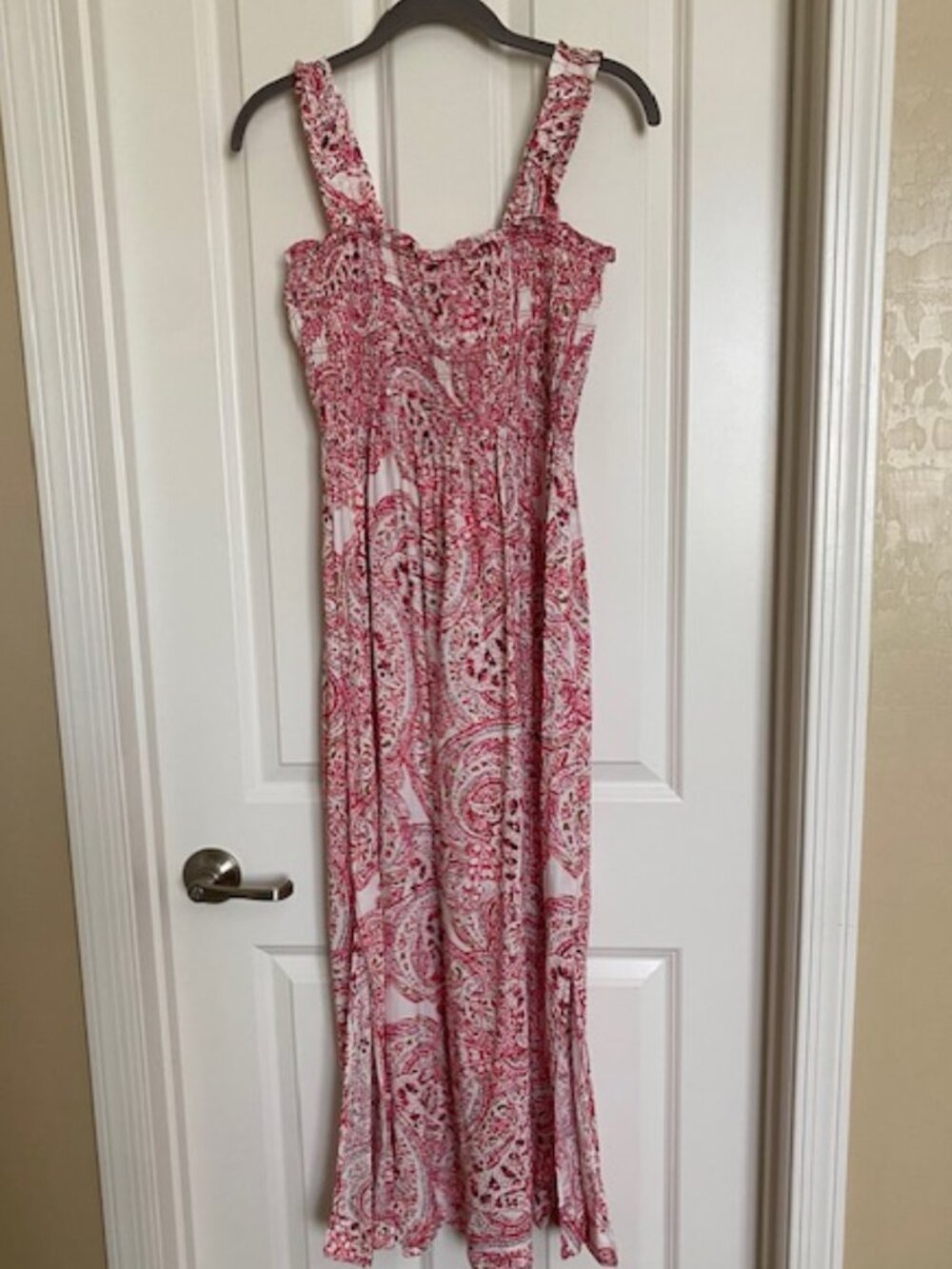 Calvin Klein Maxi Dress Sleeveless Smocked Top Paisley Pink Cream Size S